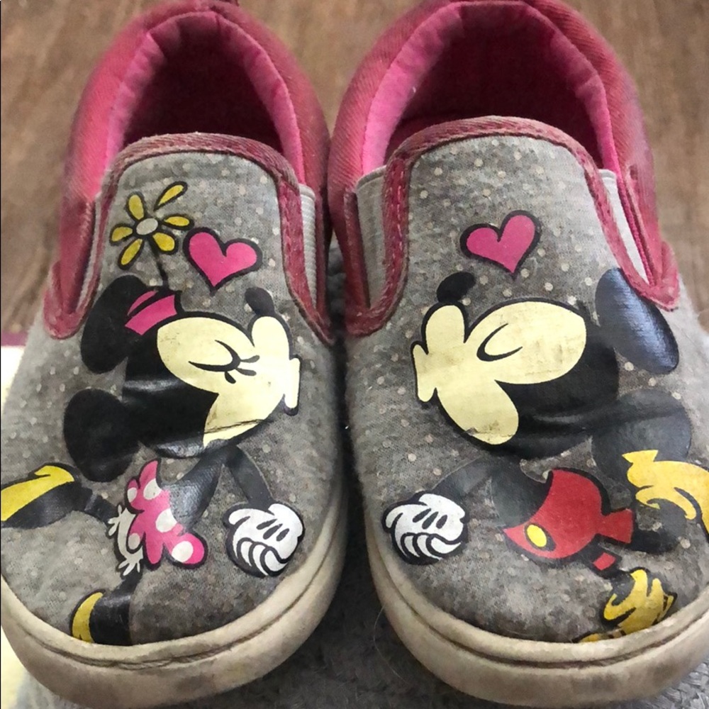 Mickey & Minnie